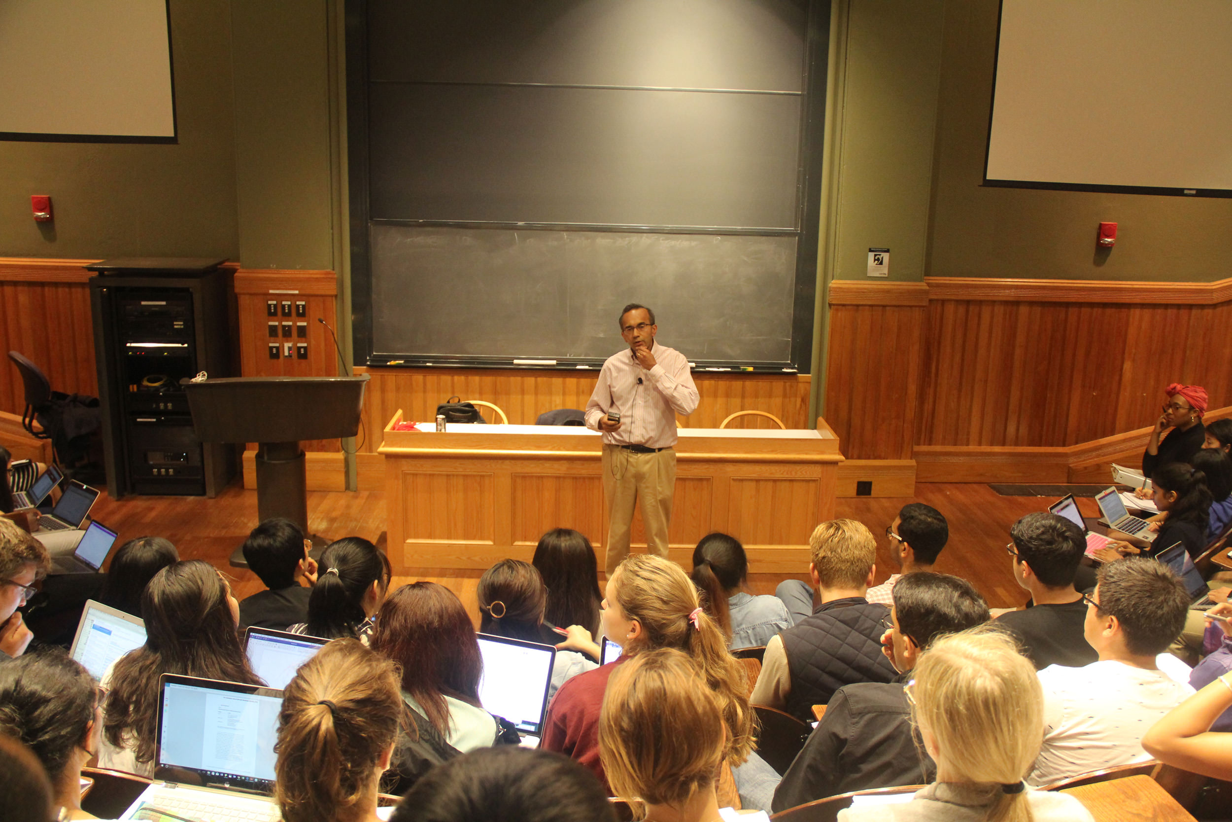 Professor Tarun Khanna teaches the course "Contemporary Developing Countries: Entrepreneurial Solutions to Intractable Social & Economic Problems (GENED 1011)" last year.