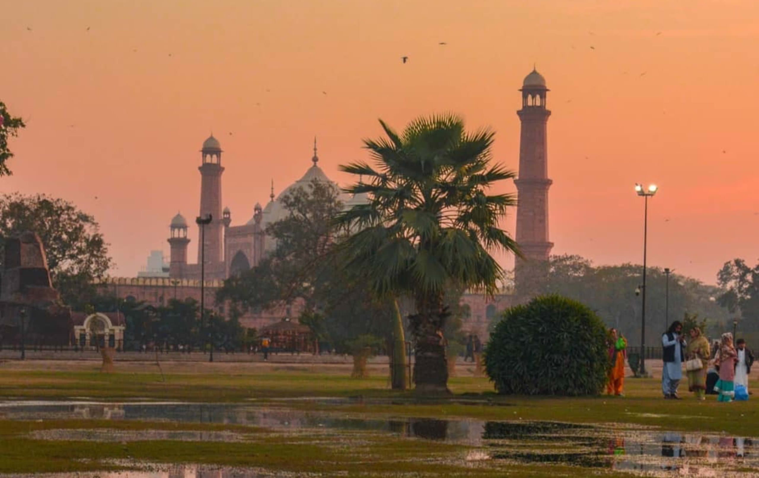 shakeel-ahmad-_h76x1prSJY-unsplash copy 3