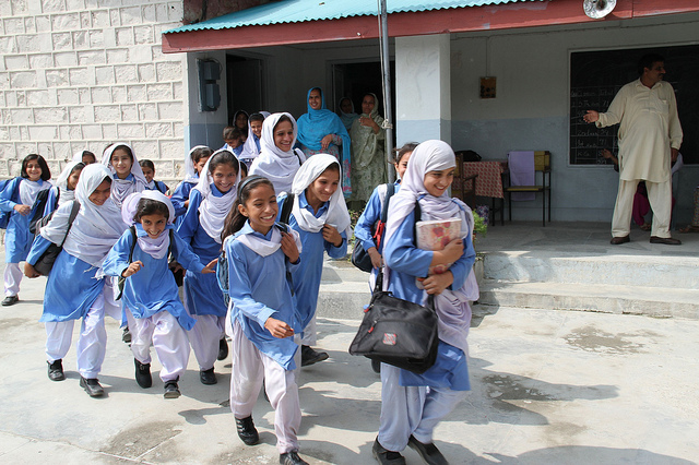 Pakistan’s Primary School-Aged Children’s Learning Experiences During COVID-19