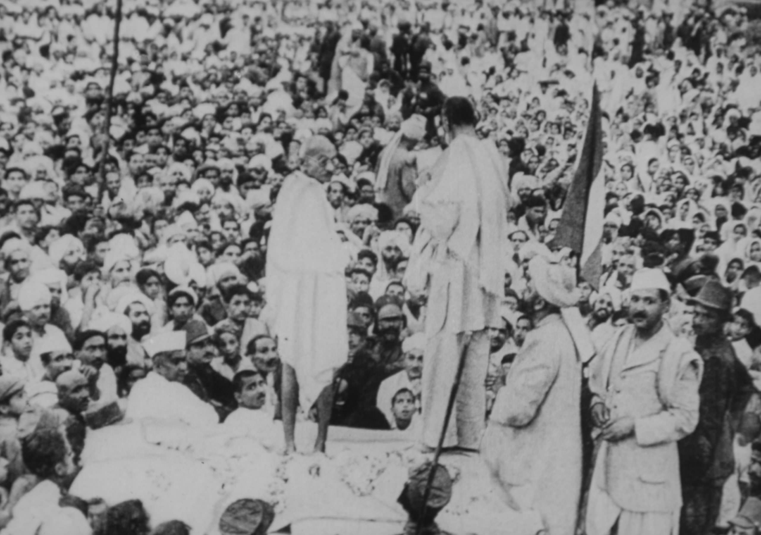 The people's movement. 1930 Индия Махатма Ганди. Независимость Индии 1947 Ганди. Митинг в 1919 году Ганди.