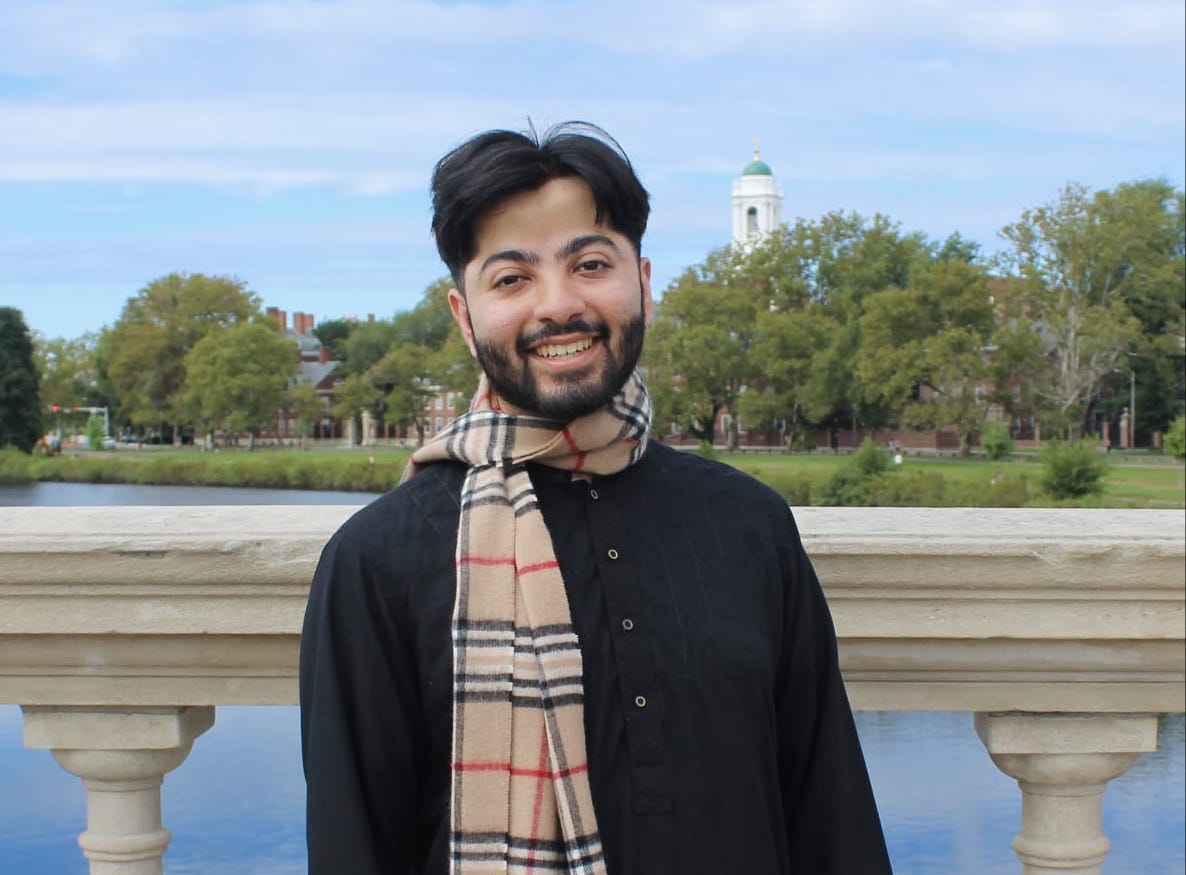 hamaad's headshot