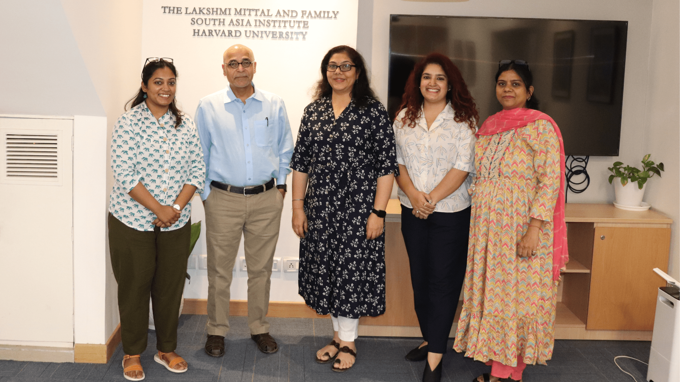 6 Visitors at the Lakshmi Mittal and Family South Asia Institute, Harvard University, New Delhi office